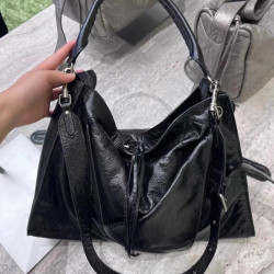 Melad's Leather Handbag