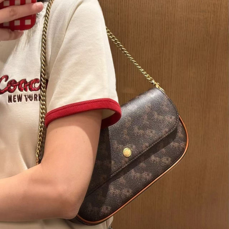 Brook Flap Armpit Pack