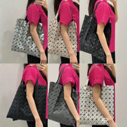 Sand Geometry Bag 2025