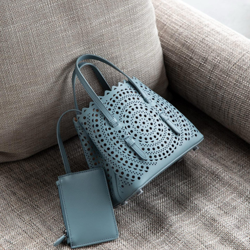 Skin-on-Skin Shuttle Bag 2024