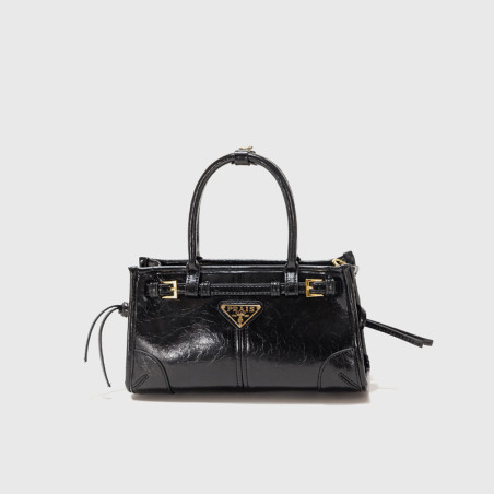 Twirl Bag: High Capacity & Sensibility