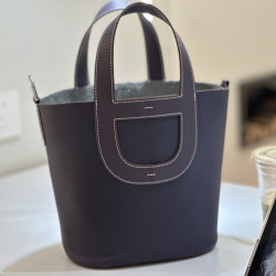 Hand-Held Snack & Sniff Basket