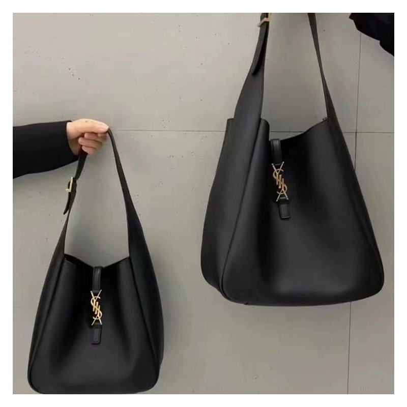 Yang Wood Hobo Toy Bag